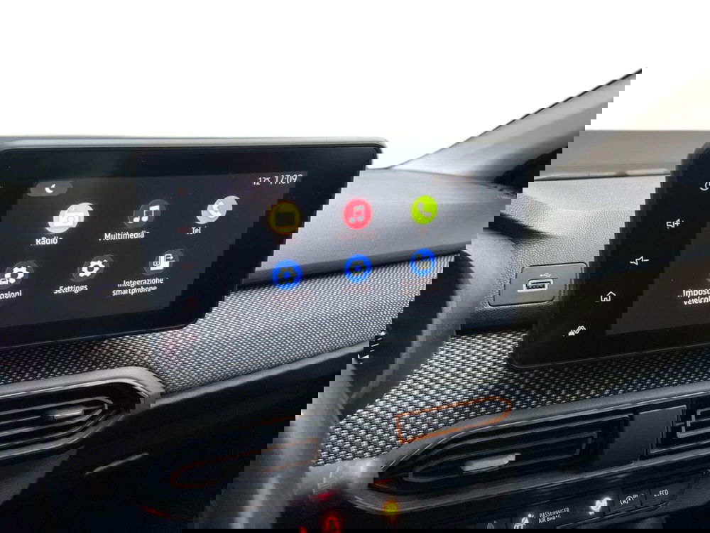 Dacia Sandero usata a Roma (14)