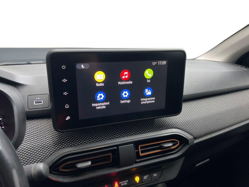 Dacia Sandero usata a Roma (14)