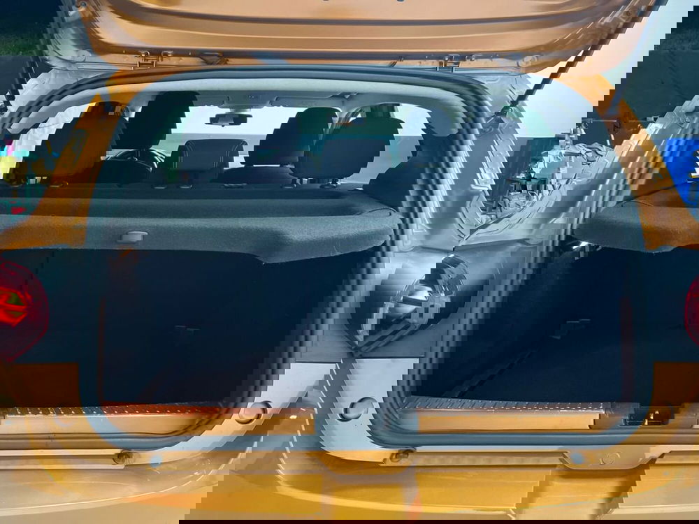 Dacia Sandero usata a Roma (15)