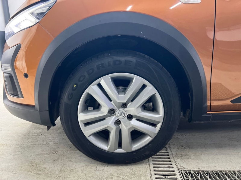 Dacia Sandero usata a Roma (16)