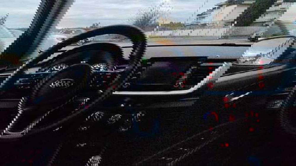 Kia Stonic usata a Firenze (20)