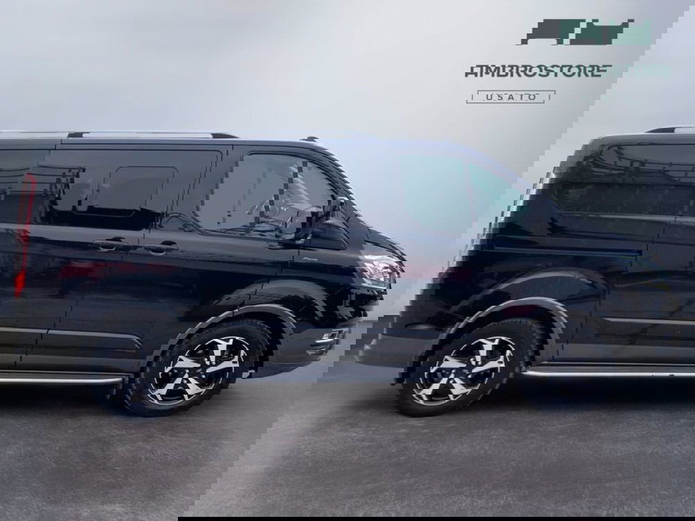 Ford Tourneo Custom usata a Milano (4)