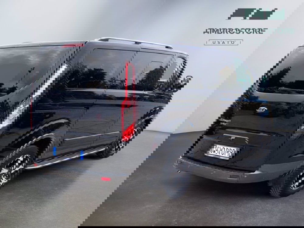 Ford Tourneo Custom usata a Milano (5)