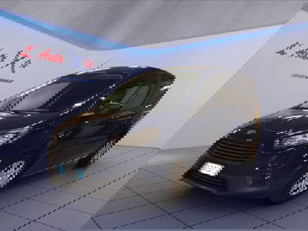 Ford Transit Courier usata a Milano (4)