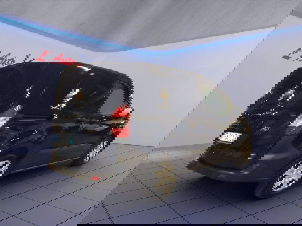 Ford Transit Courier usata a Milano (9)