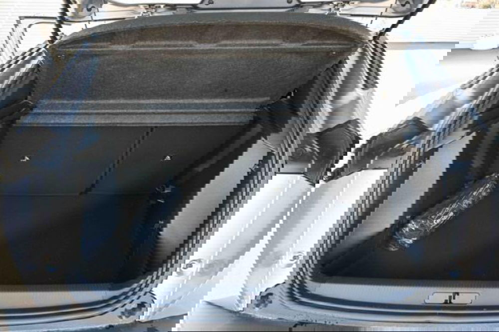 Peugeot 2008 nuova a Torino (9)