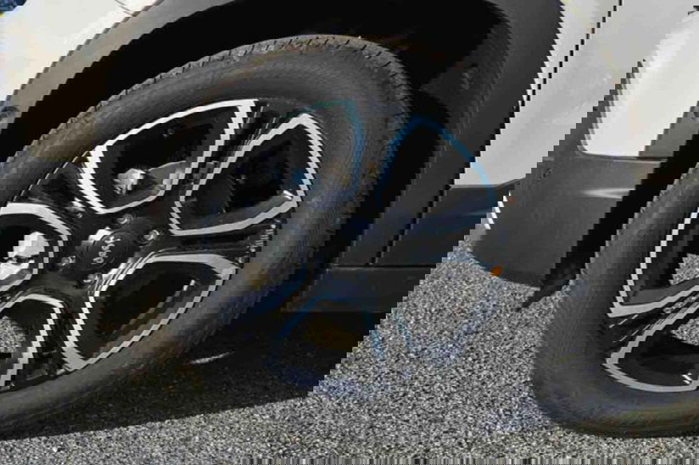 Jeep Avenger nuova a Torino (10)