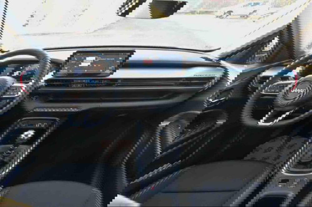 Jeep Avenger nuova a Torino (11)