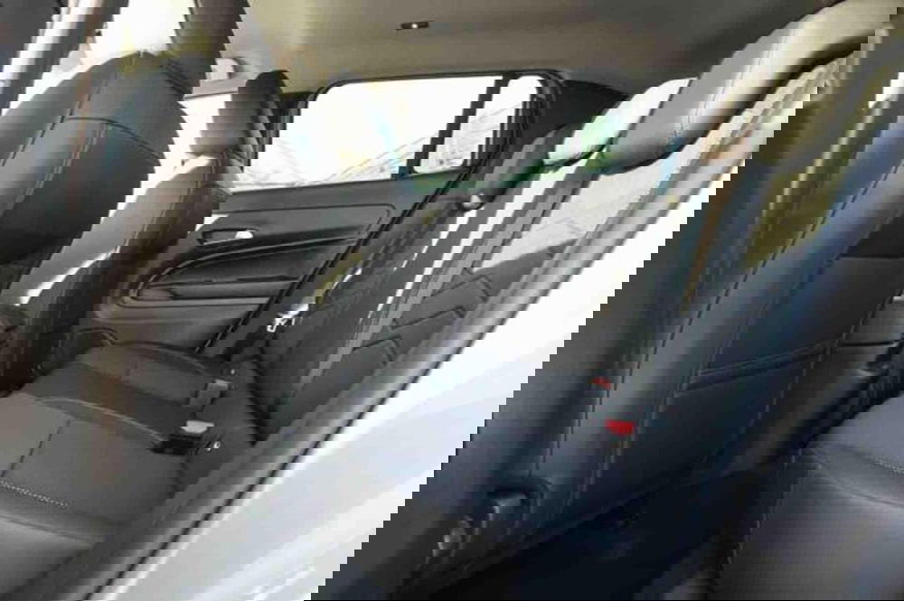 Jeep Avenger nuova a Torino (15)