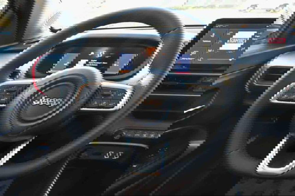 Jeep Avenger nuova a Torino (16)