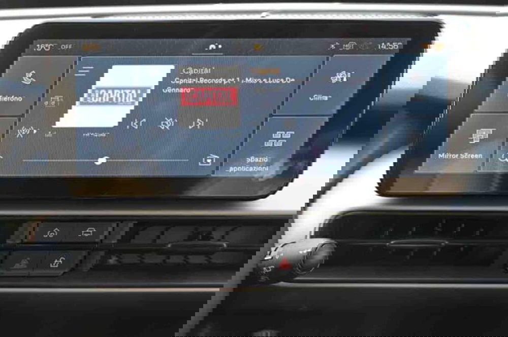 Jeep Avenger nuova a Torino (18)