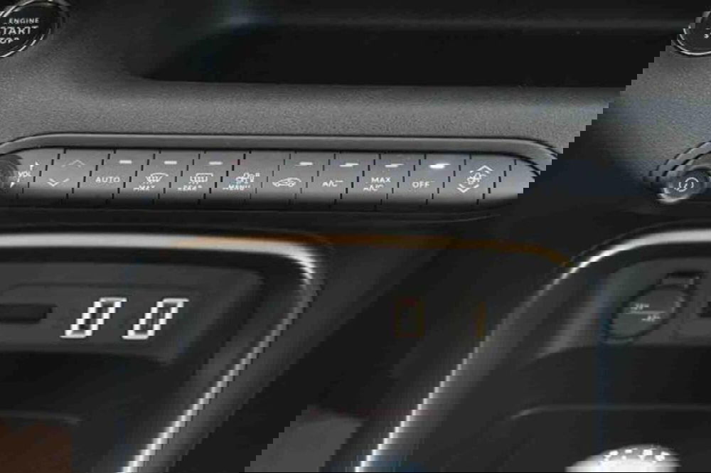 Jeep Avenger nuova a Torino (19)