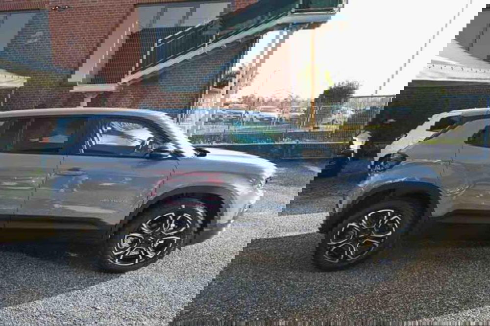 Jeep Avenger nuova a Torino (4)