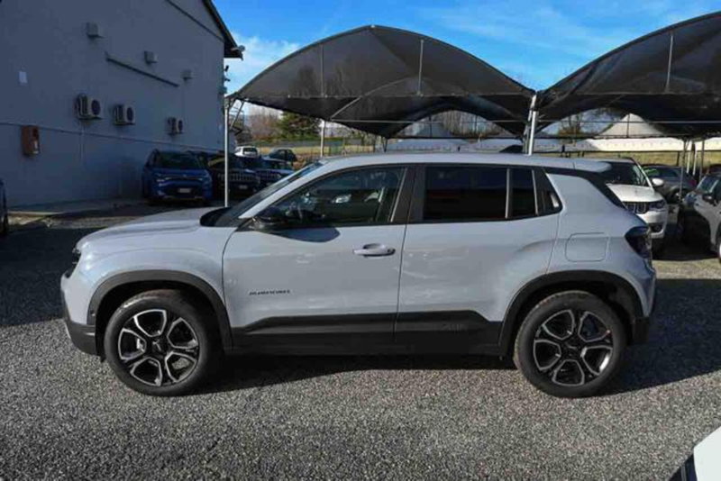 Jeep Avenger nuova a Torino (8)