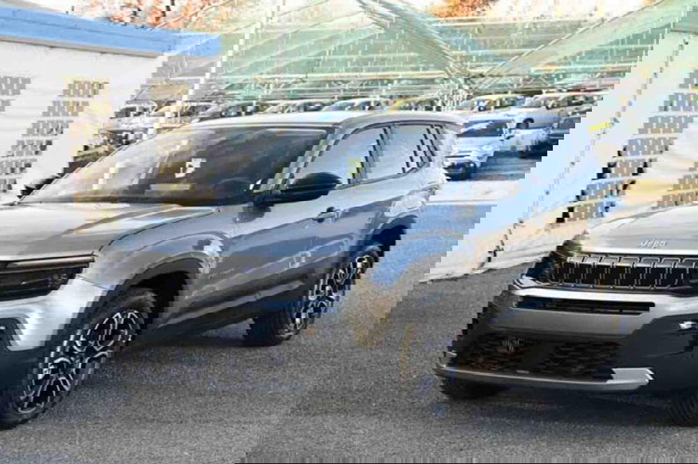 Jeep Avenger nuova a Torino