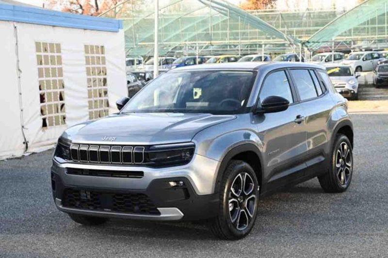 Jeep Avenger nuova a Torino