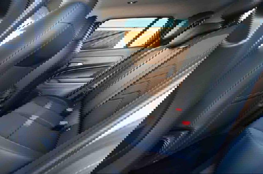 Jeep Avenger nuova a Torino (15)