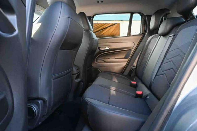 Jeep Avenger nuova a Torino (15)
