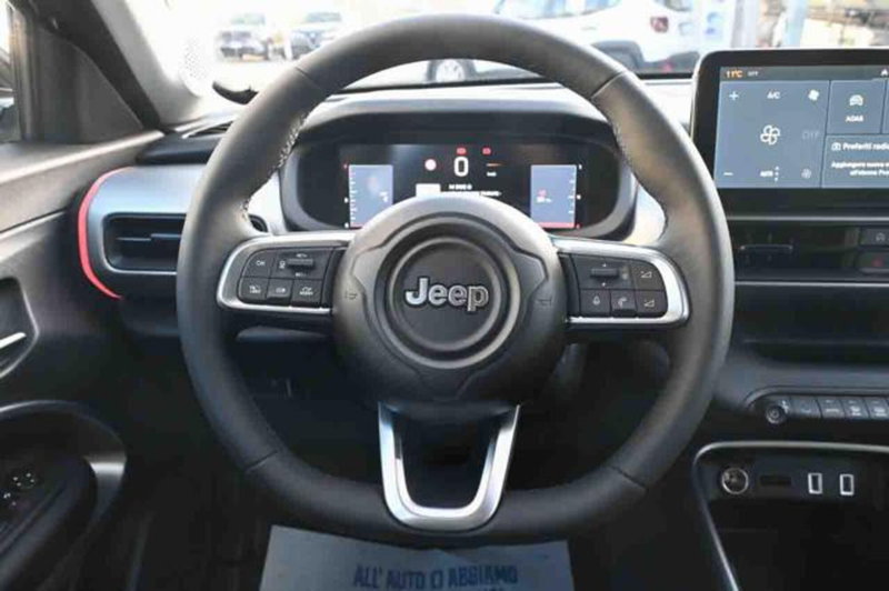 Jeep Avenger nuova a Torino (16)
