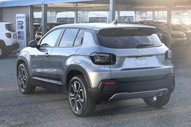 Jeep Avenger nuova a Torino (7)
