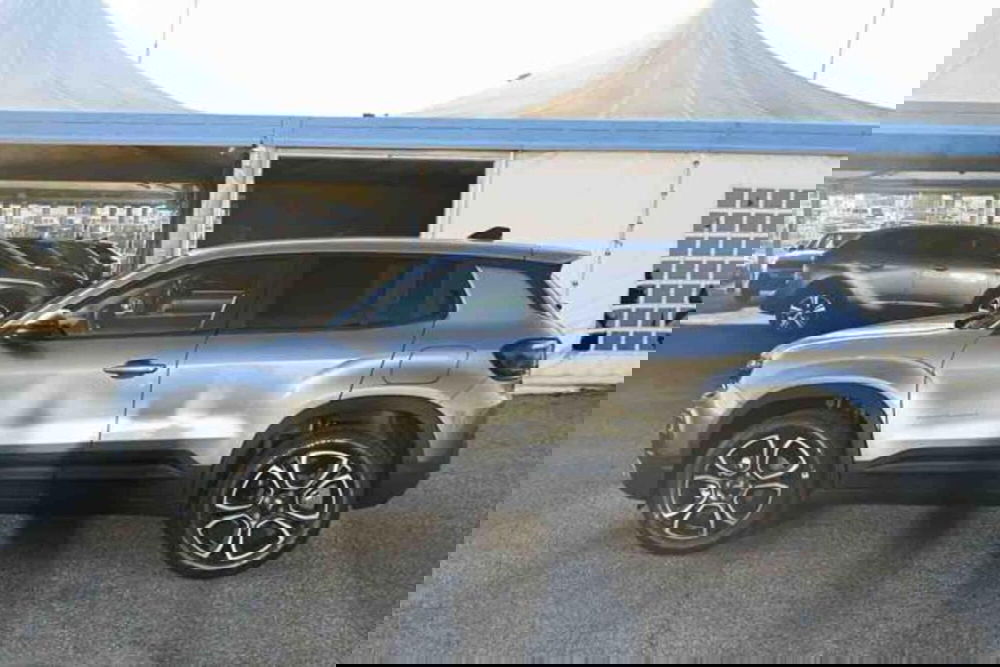 Jeep Avenger nuova a Torino (8)