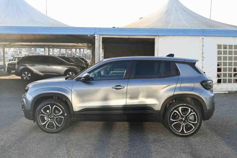 Jeep Avenger nuova a Torino (8)