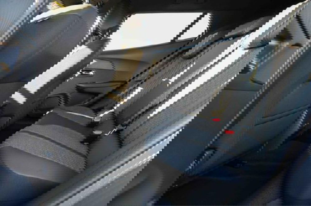 Peugeot 2008 nuova a Torino (15)