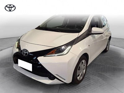 Toyota Aygo 1.0 VVT-i 69 CV 5 porte x-play del 2018 usata a Torino