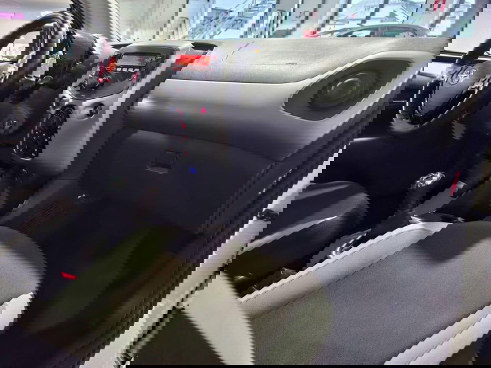 Toyota Aygo usata a Torino (11)