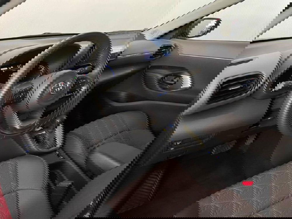 Toyota Yaris Cross usata a Torino (13)