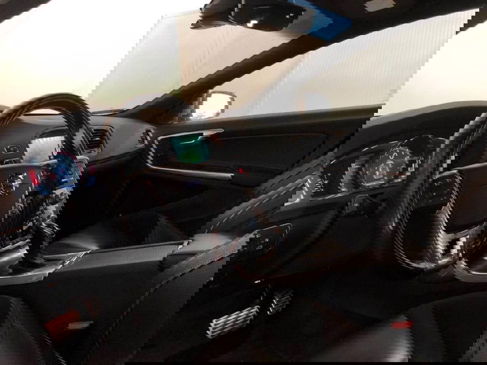 Volvo V60 usata a Torino (10)