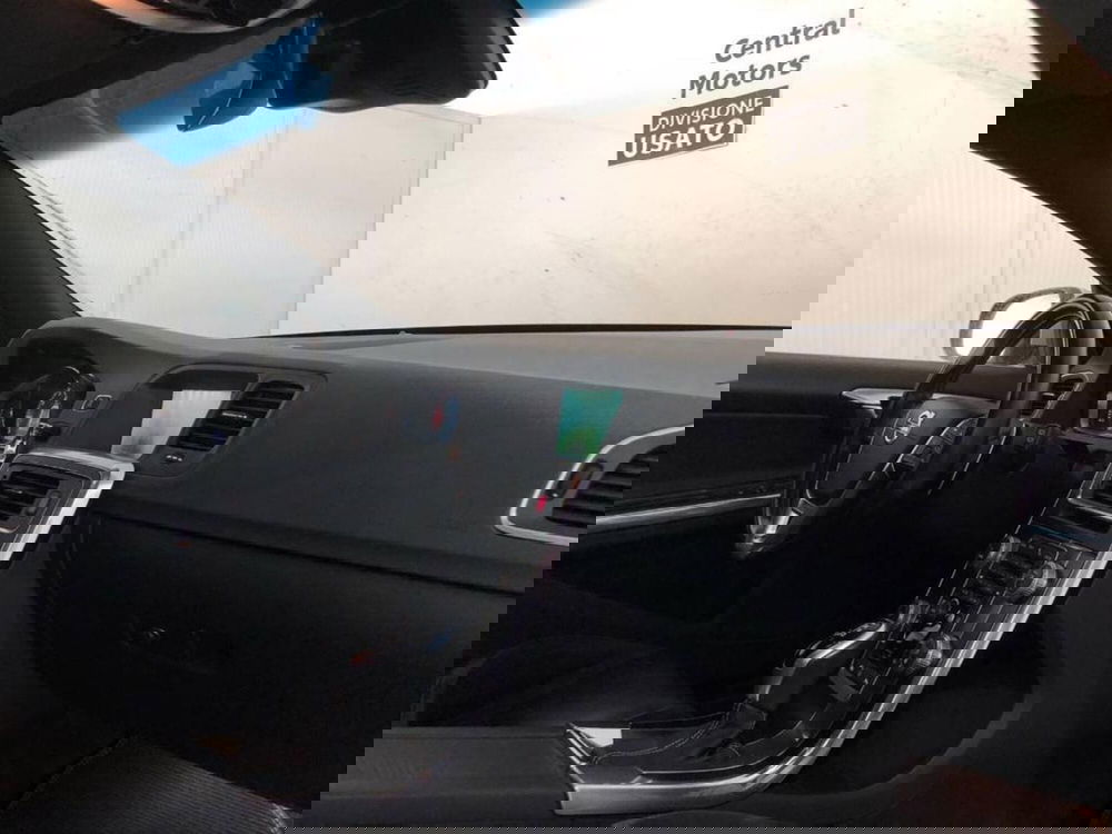 Volvo V60 usata a Torino (9)