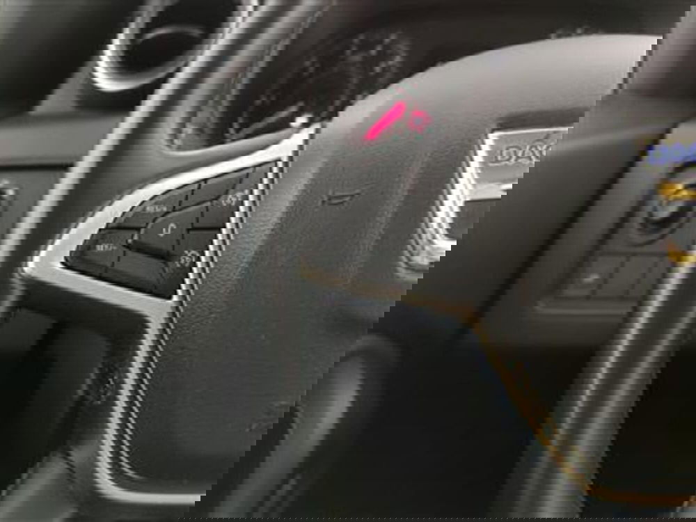 Dacia Duster usata a Bari (15)