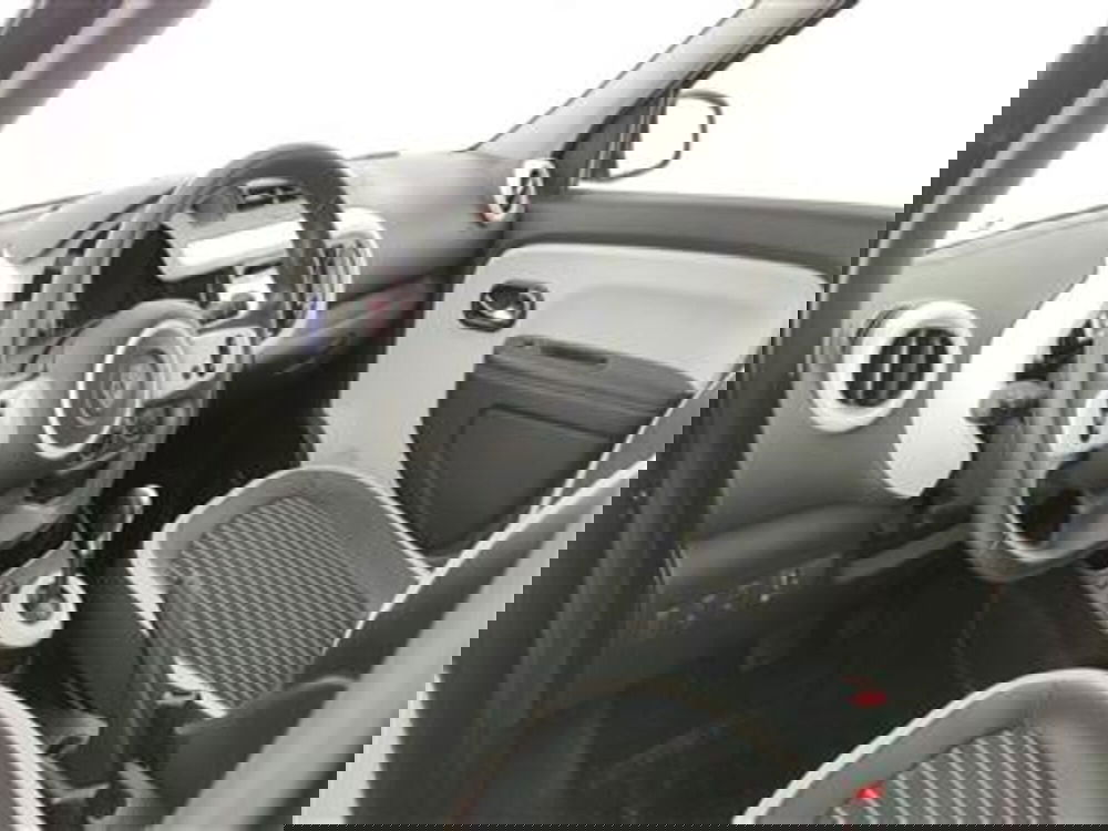 Renault Twingo usata a Bari (14)