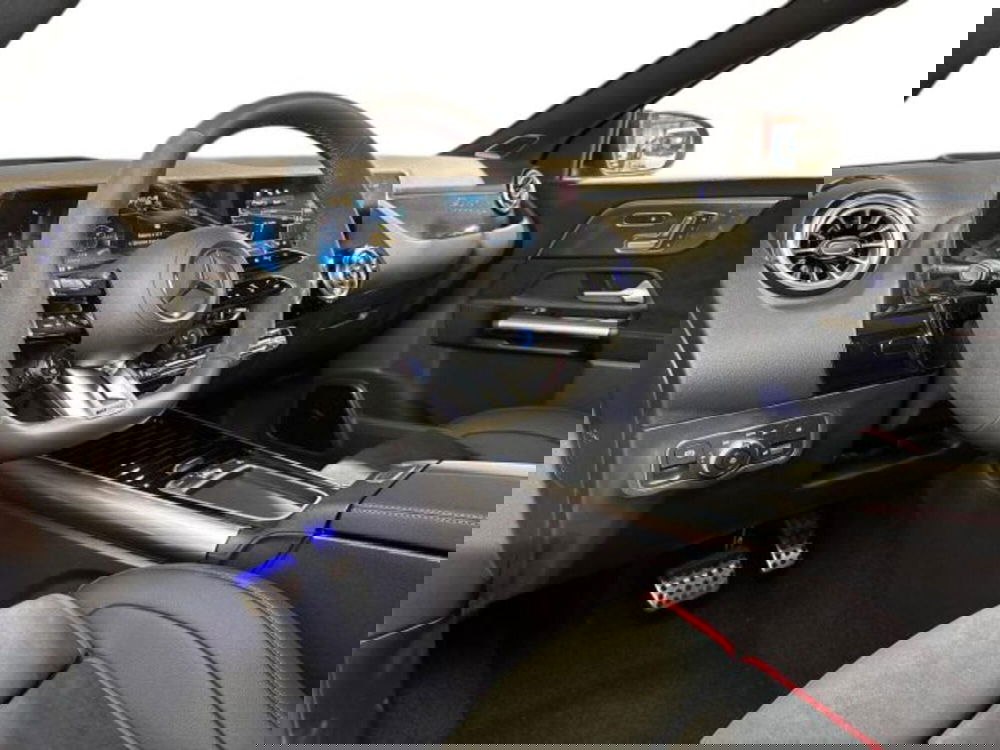 Mercedes-Benz GLA SUV nuova a Bologna (11)