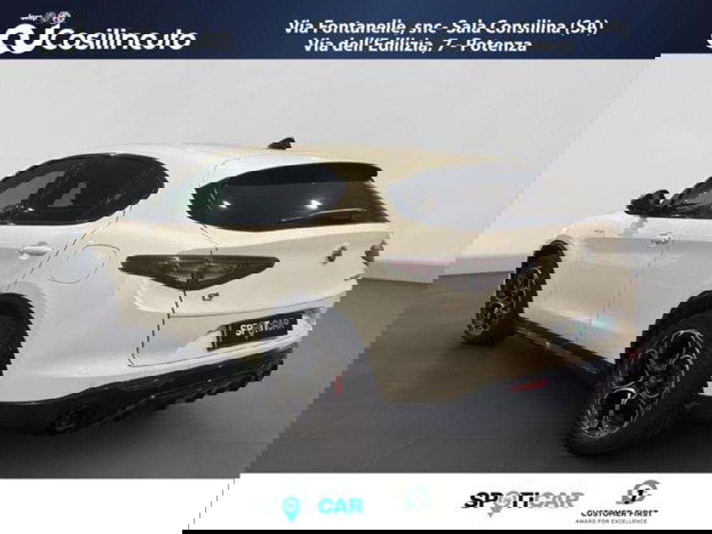 Alfa Romeo Stelvio usata a Salerno (3)