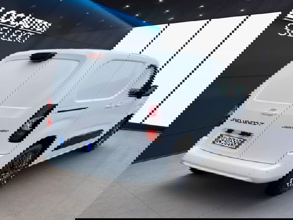 Peugeot Partner Furgone nuova a Torino (4)