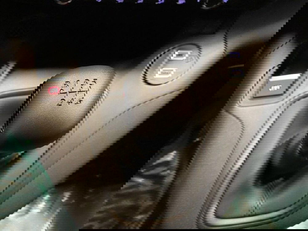 Peugeot Partner Furgone nuova a Torino (12)