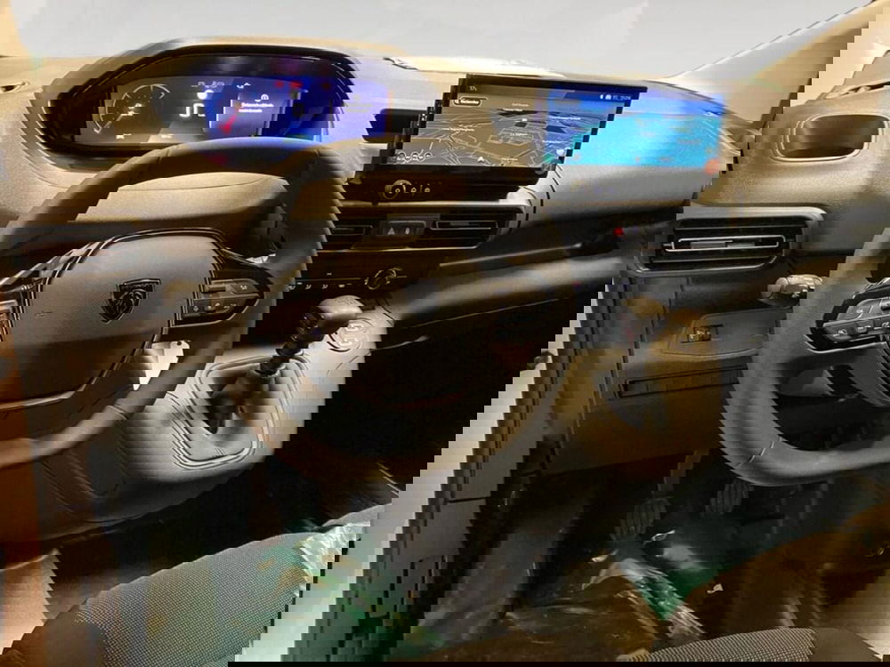 Peugeot Partner Furgone nuova a Torino (6)