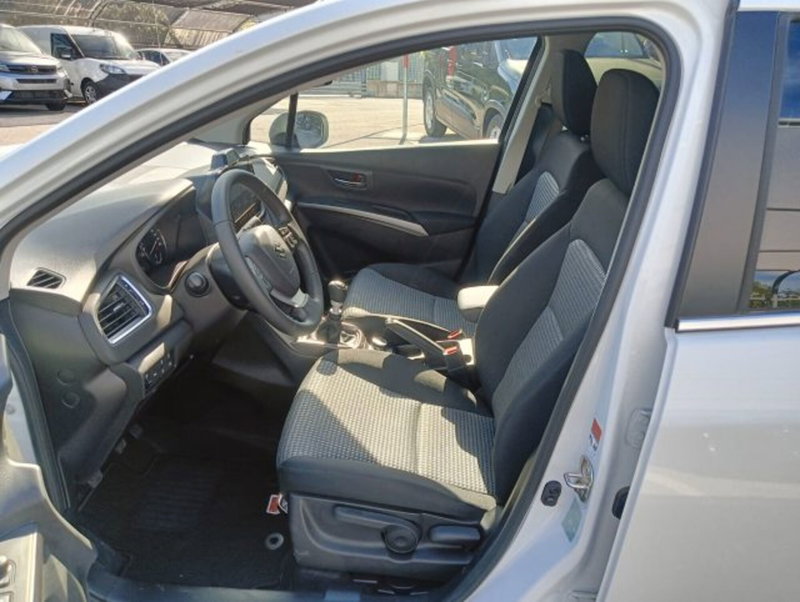 Suzuki S-Cross nuova a Brescia (9)