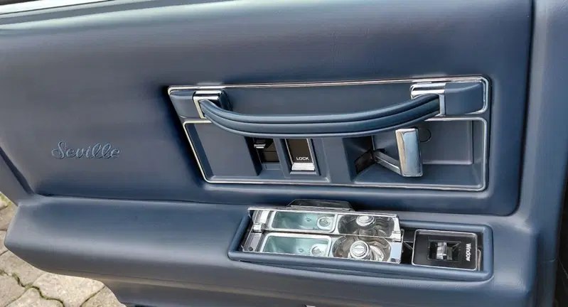 Cadillac Seville usata a Cosenza (16)