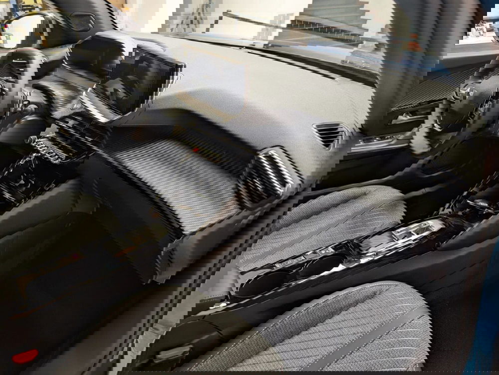 Peugeot 2008 nuova a Ascoli Piceno (12)