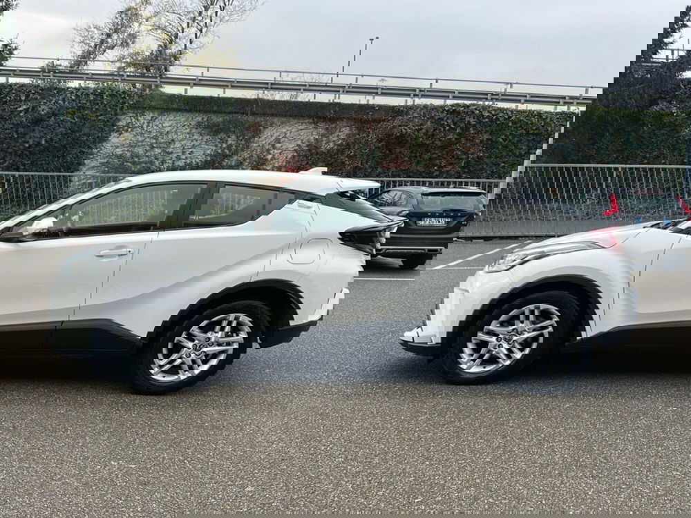 Toyota Toyota C-HR usata a Piacenza (5)