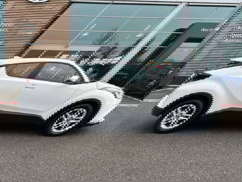 Toyota Toyota C-HR usata a Piacenza (9)