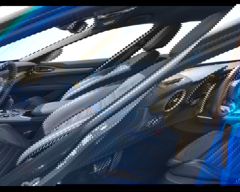 Alfa Romeo Stelvio usata a Torino (12)