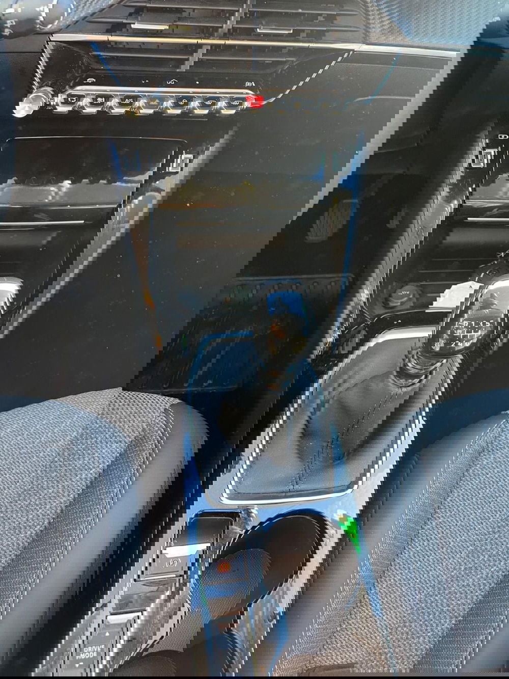 Peugeot 208 usata a Milano (17)