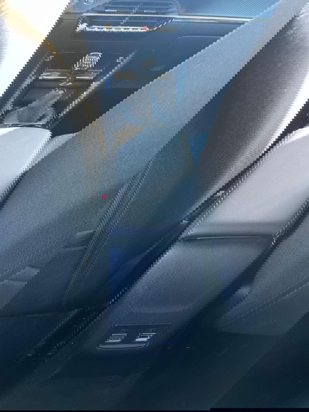 Peugeot 208 usata a Milano (19)