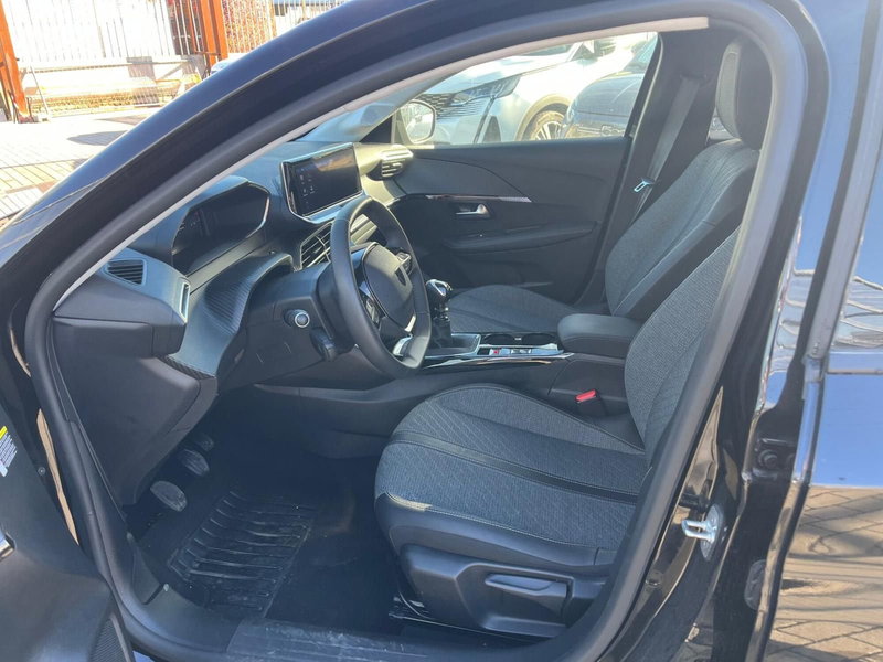 Peugeot 208 usata a Milano (11)