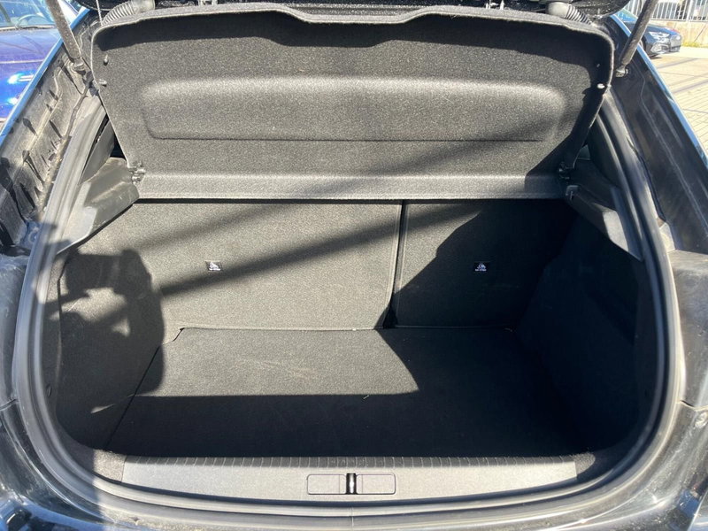 Peugeot 208 usata a Milano (10)