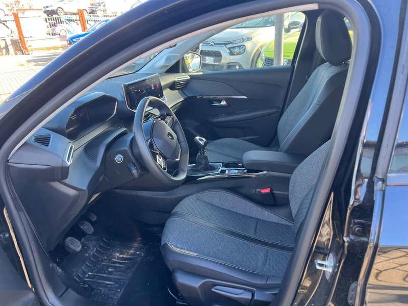 Peugeot 208 usata a Milano (11)